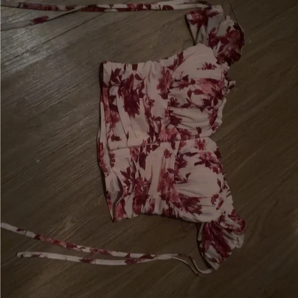 Top - Picture 2 of 3